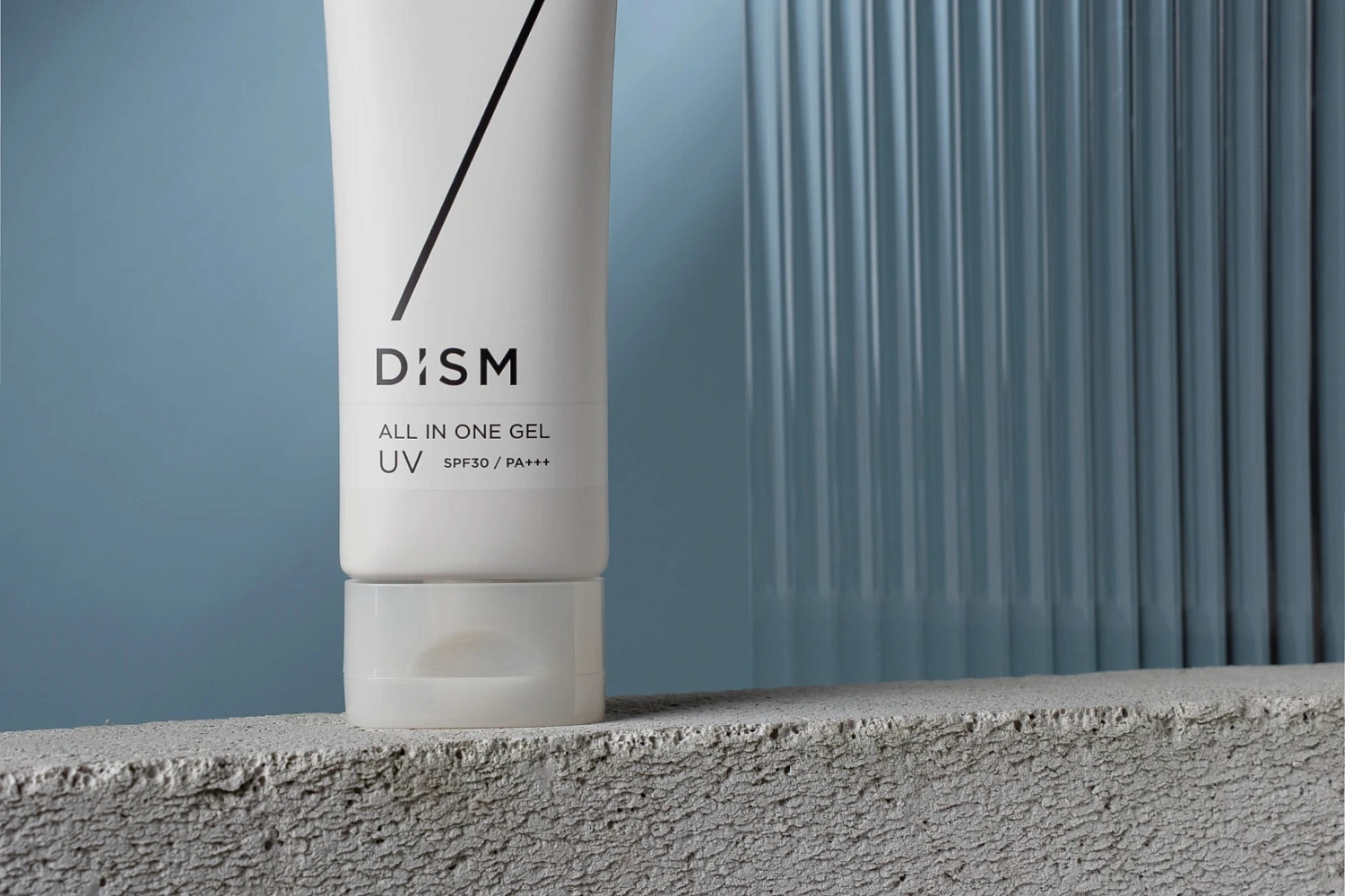 DISM All In One Gel UV spf 30